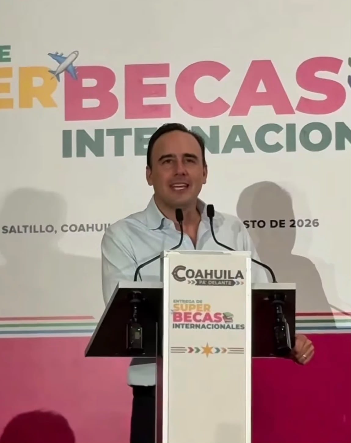 MANOLO JIMÉNEZ DESTACA OPORTUNIDADES PARA JÓVENES COAHUILENSES QUE ESTUDIAN EN EL EXTRANJERO