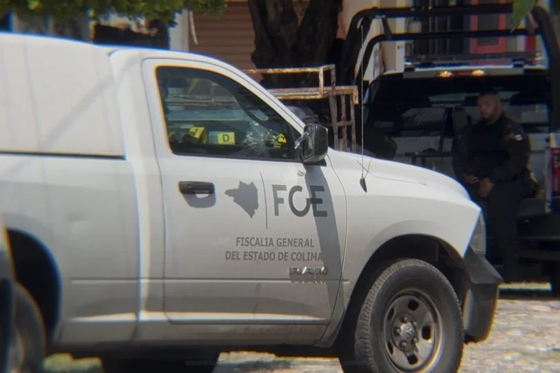 CATEO EN COLIMA TERMINA EN CON DOS MUERT*S, R3STOS HUMAN0S Y ASEGURAMIENTO DE ARSENAL