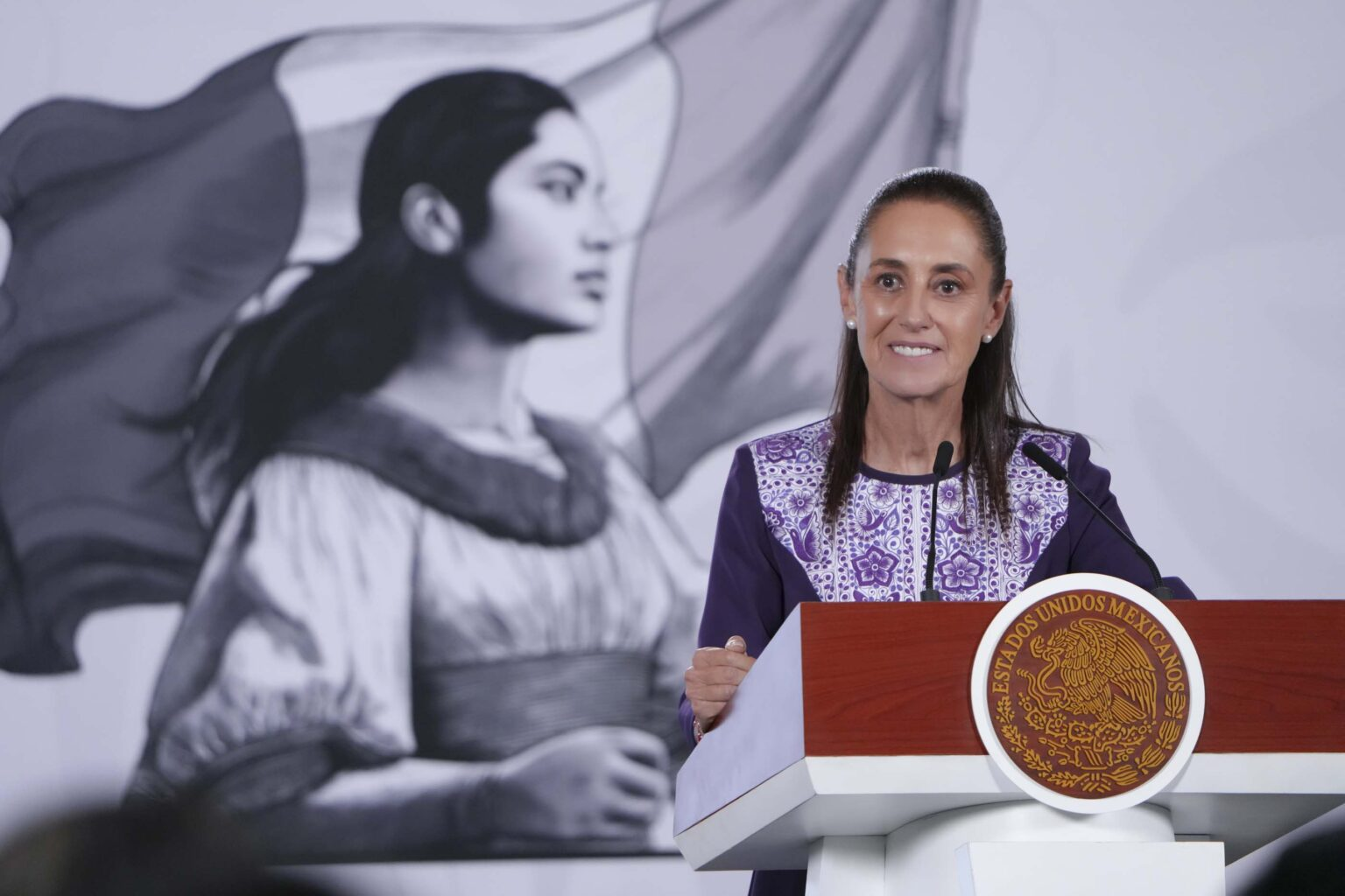 MINISTROS TIENEN BUEN SALARIO, QUE TENGAN HUMILDAD.- SHEINBAUM