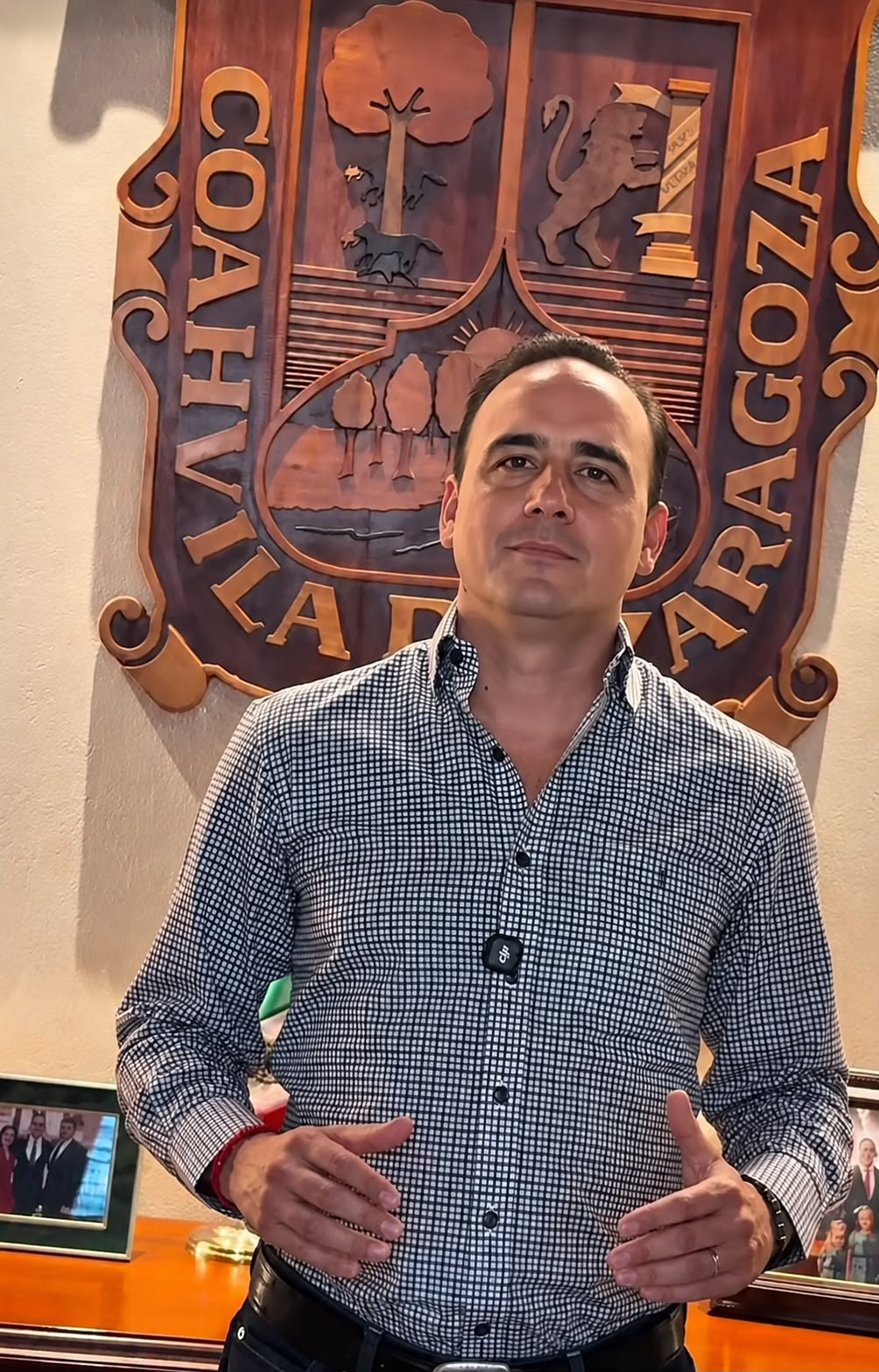 MANOLO JIMÉNEZ ANUNCIA ENTREGA GRATUITA DE ÚTILES ESCOLARES