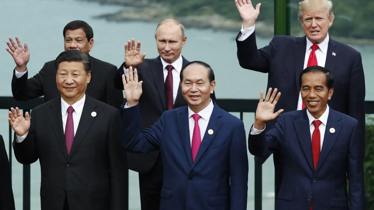 KREMLIN AFIRMA QUE PUTIN, XI Y TRUMP PODRÍAN TENER UNA REUNIÓN TRILATERAL EN LA CUMBRE APEC