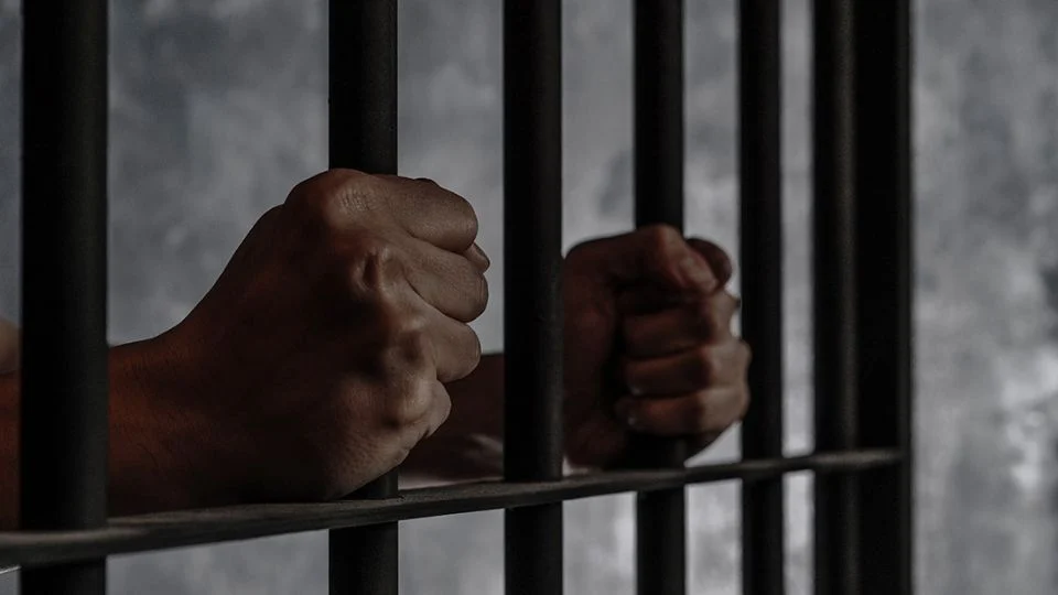 SENTENCIAN EN EU A CASI CINCO AÑOS DE PRISIÓN A MEXICANO POR TRÁFICO DE 4RMAS PARA UN CÁRTEL