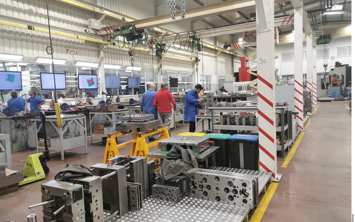 TRABAJADORES DESCONOCEN CÓMO SERÁ LA REDUCCIÓN DE LA JORNADA LABORAL EN 2027