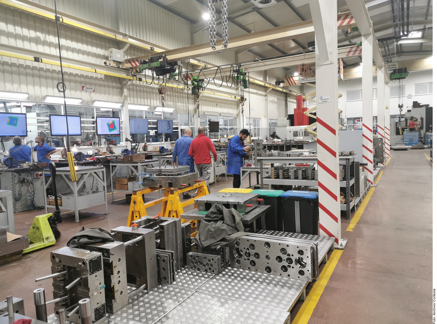 TRABAJADORES DESCONOCEN CÓMO SERÁ LA REDUCCIÓN DE LA JORNADA LABORAL EN 2027