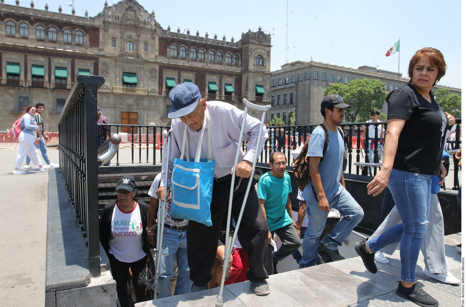 ENVEJECIMIENTO DE LA POBLACIÓN TRANSFORMA ECONOMÍA, FAMILIAS Y SISTEMAS DE SALUD EN MÉXICO