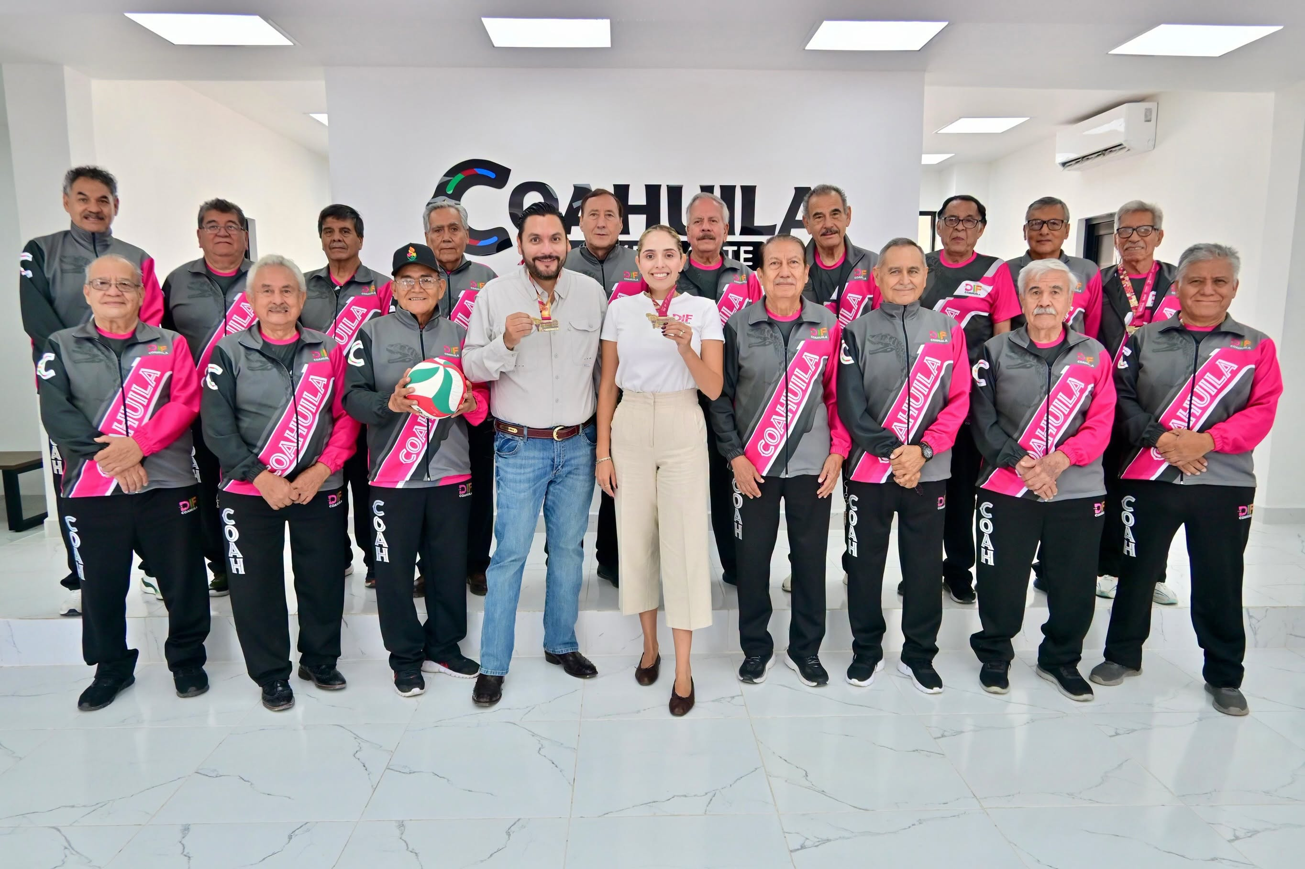 RECONOCEN A MEDALLISTAS MONCLOVENSES POR SU DESTACADA PARTICIPACIÓN NACIONAL