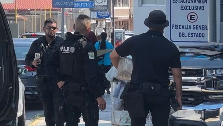 ASEGURAN CINCO ARMAS Y DROGA DURANTE CATEO EN MONCLOVA