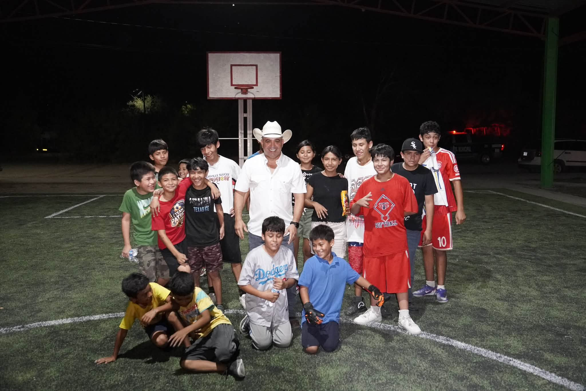 CHANO DÍAZ DESTACA MEJORAS EN CANCHA DE LA COLONIA CHAPULTEPEC