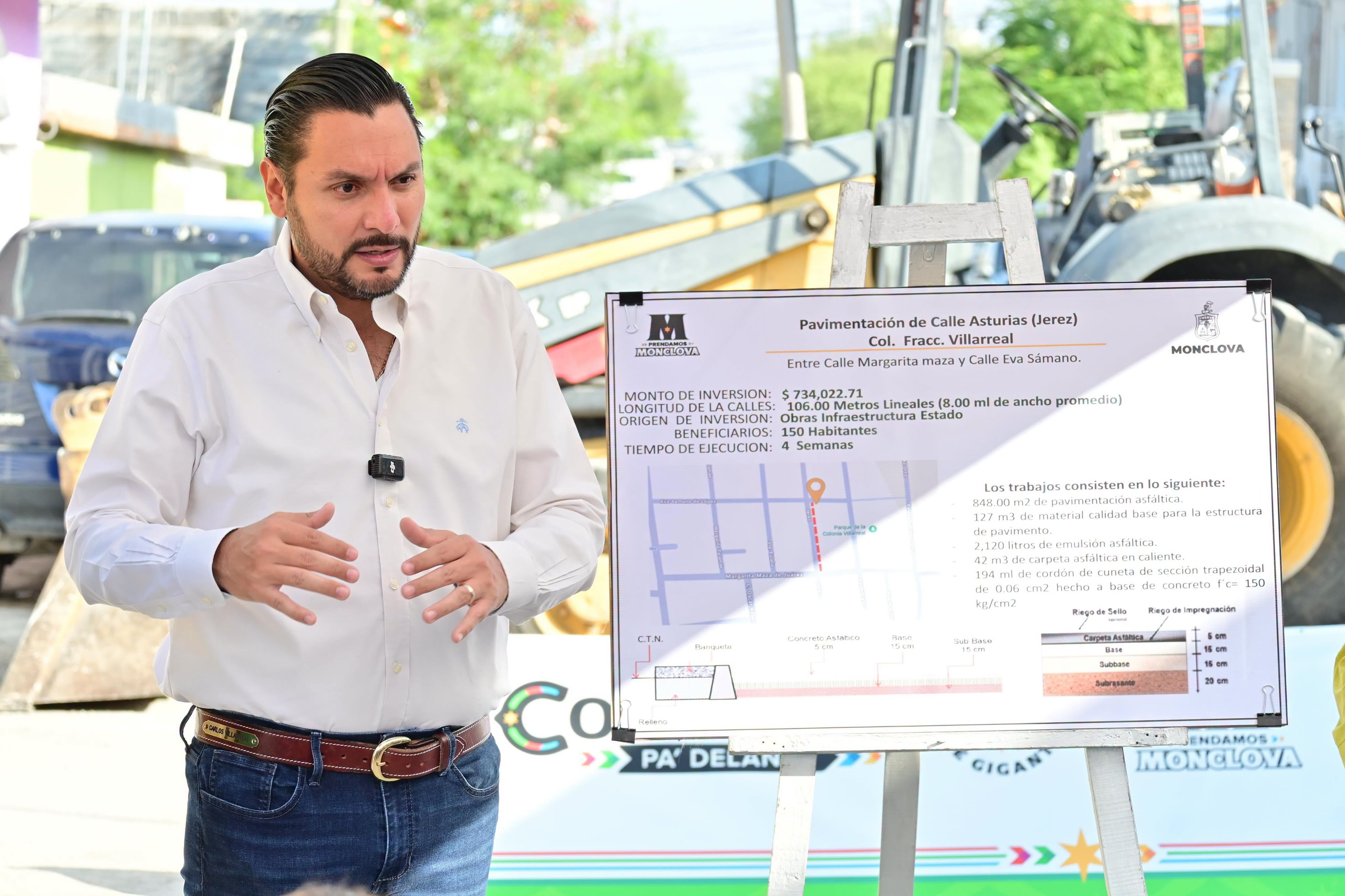 ARRANCA CARLOS VILLARREAL PAVIMENTACIÓN DE CALLE ASTURIAS EN MONCLOVA