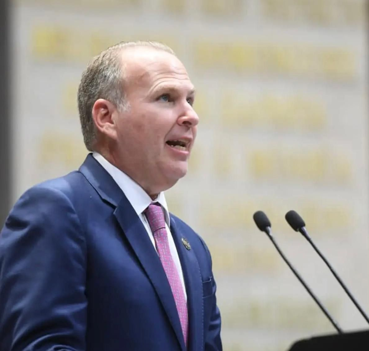 DIPUTADO FEDERAL ACUSA FALTA DE SERIEDAD EN PROCESO DE AHMSA