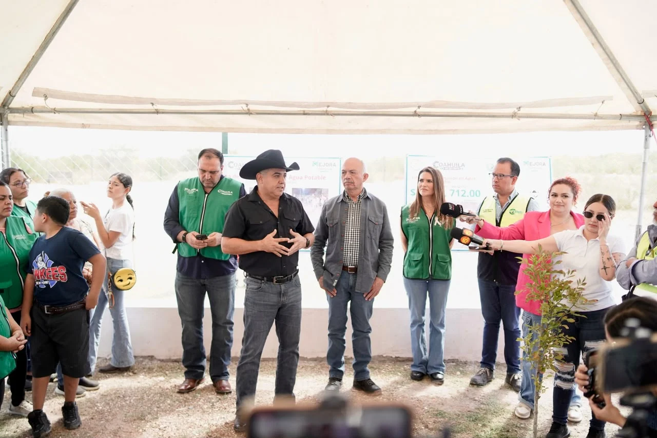 ENTREGAN GOBIERNO DE COAHUILA Y AYUNTAMIENTO DE SABINAS OBRA DE AGUA POTABLE
