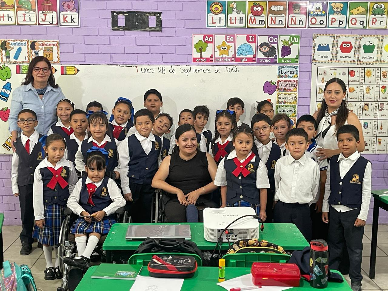 PROMUEVE VÍCTOR LEIJA INCLUSIÓN Y RESPETO DESDE LAS ESCUELAS