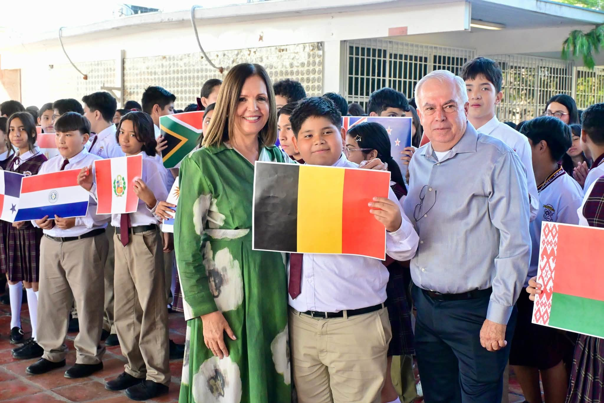 SARI PÉREZ FOMENTA LA PAZ Y LA UNIDAD ENTRE ESTUDIANTES DE FRONTERA
