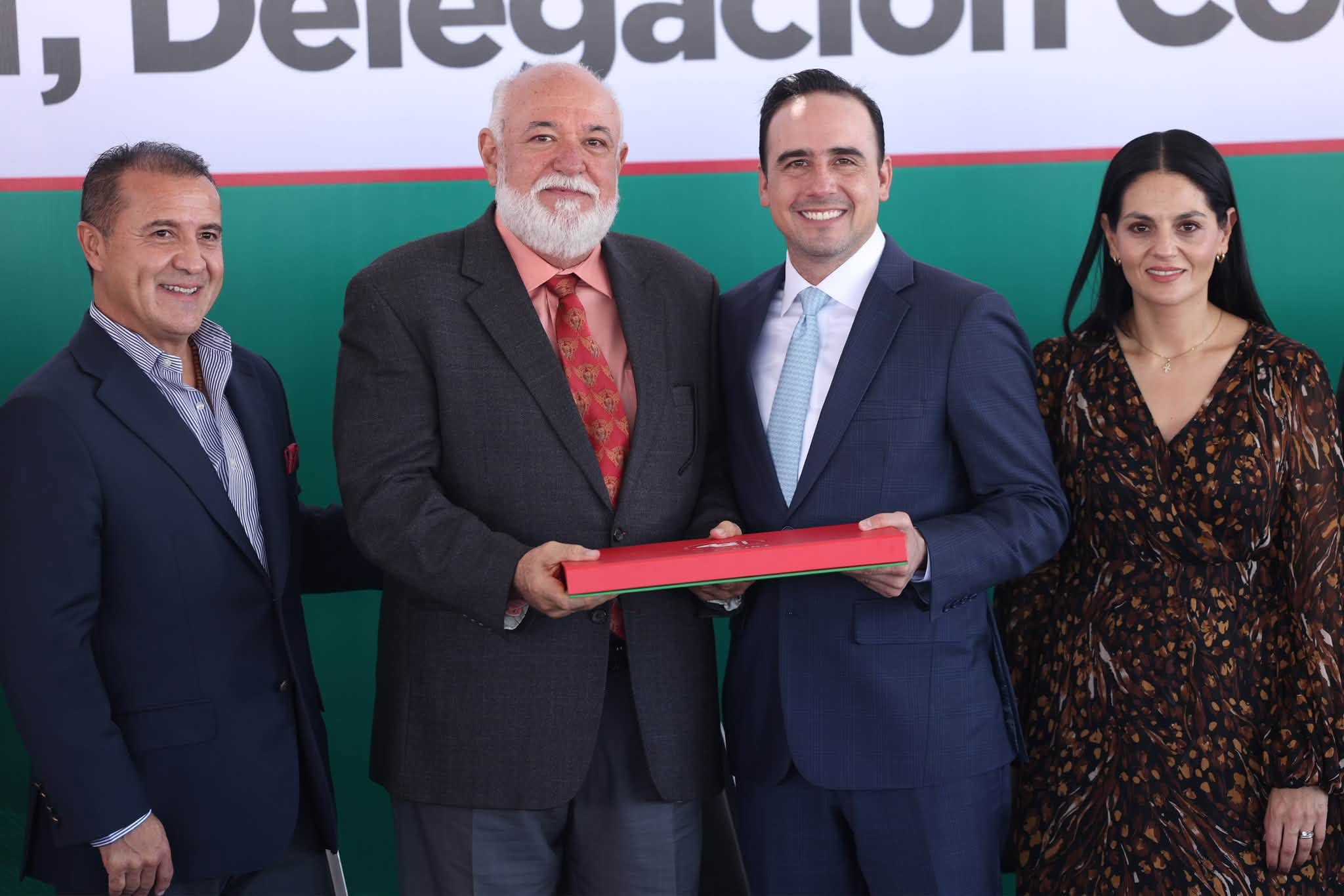 RECONOCE MANOLO TRAYECTORIA Y APORTACIÓN DE LA CIRT AL DESARROLLO DE COAHUILA
