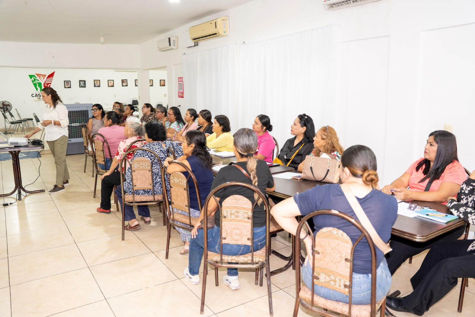 IMPULSA YESICA SIFUENTES CAPACITACIÓN Y EMPODERAMIENTO DE LAS MUJERES