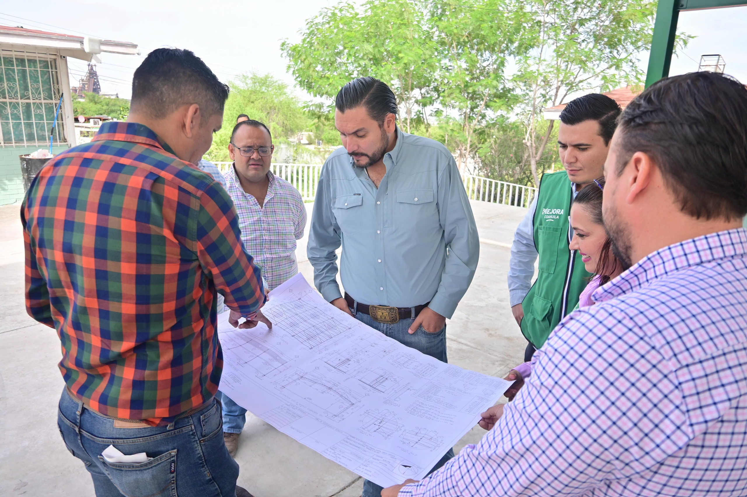 SUPERVISA CARLOS VILLARREAL OBRAS DE DRENAJE, AGUA POTABLE Y MEJORAS EDUCATIVAS EN MONCLOVA
