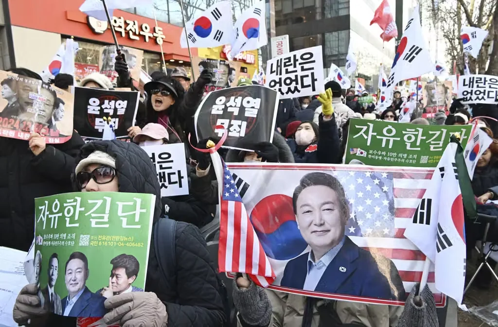 FISCALÍA DE SEÚL VUELVE A PEDIR LA PENA DE MUERT* PARA EL EXPRESIDENTE YOON SUK-YEOL POR INTENTO DE IMPONER LA LEY MARCIAL