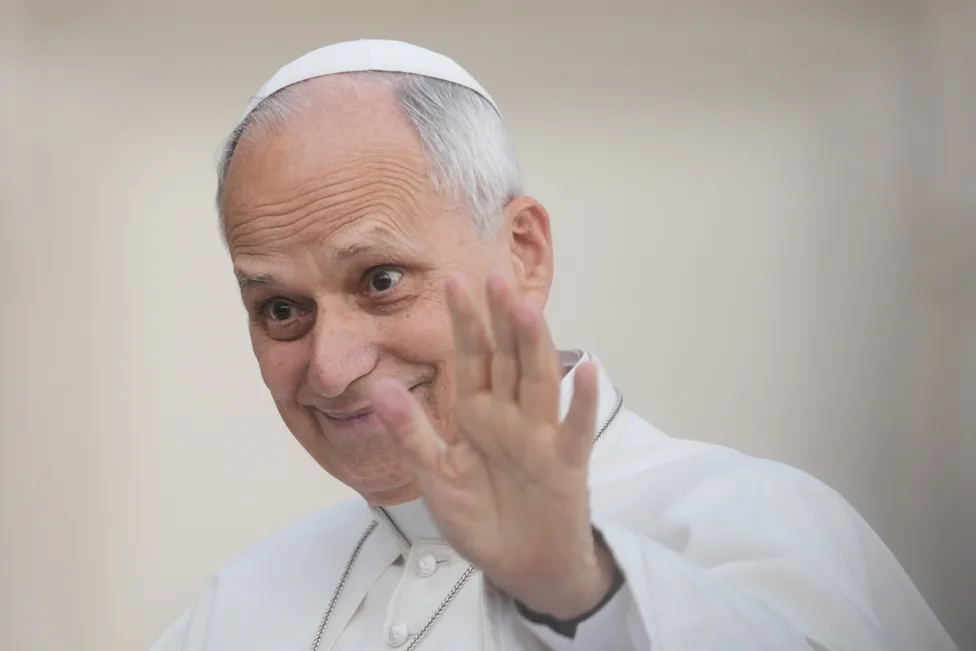 EL PAPA LEÓN XIV HACE HISTORIA AL CONVERTIRSE EN EL PRIMER PAPA EN VOTAR EN LAS ELECCIONES GENERALES DE EU